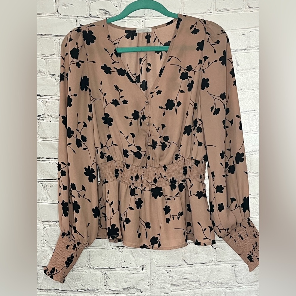Floral lantern sleeve blouse